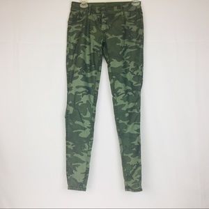 Flip Side camo/army green  Skinny Jeans / Size 3